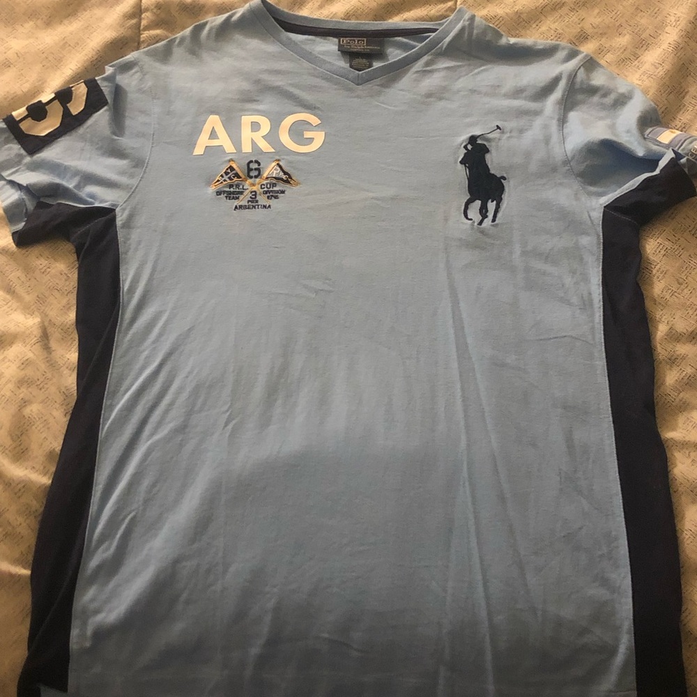 Polo V-neck custom fit t-shirt